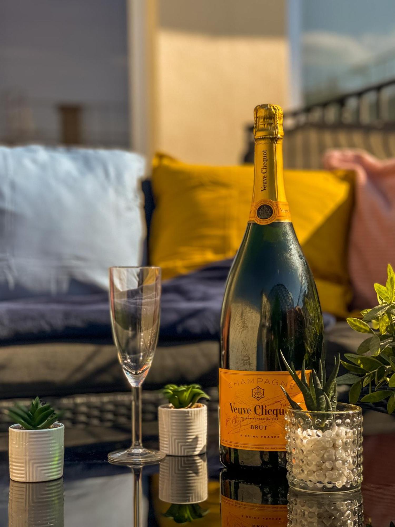 Luxurious Penthouse In The Heart Of Budapest Bagian luar foto